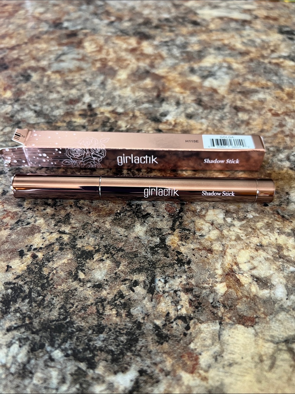 Girlactik Rose Gold Shadow Stick - Creamy Metallic Eyeshadow